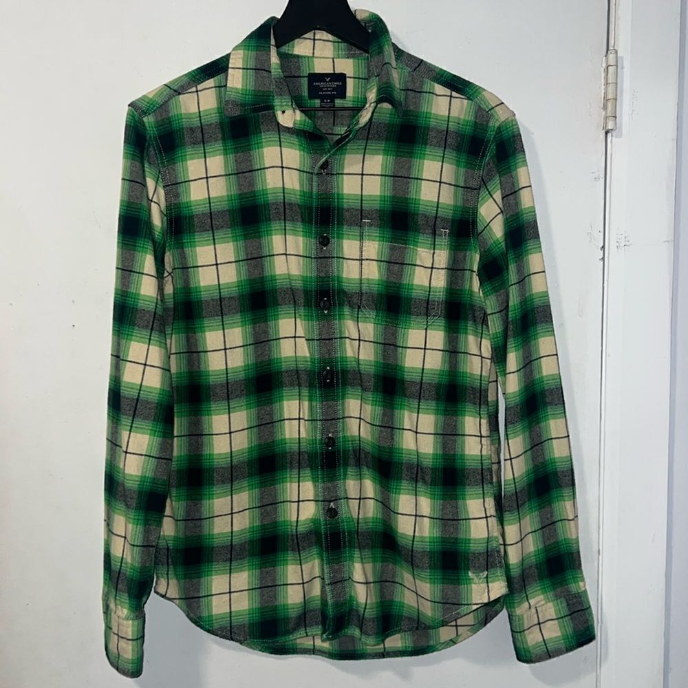 AMERICAN EAGLE Green Plaid Flannel Shirt-S